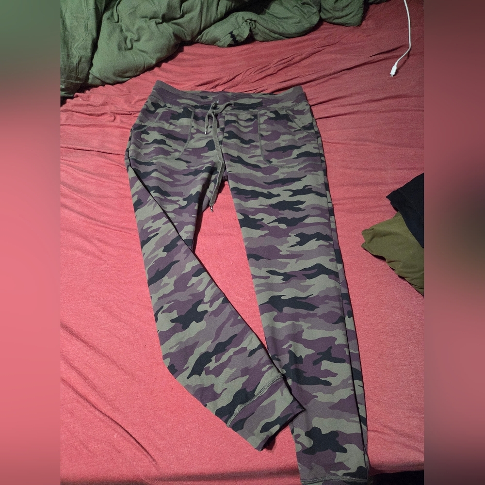 Zyia Camouflage Jogger Pants